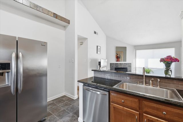 102 Gray Oak Court, Euless, TX 76039