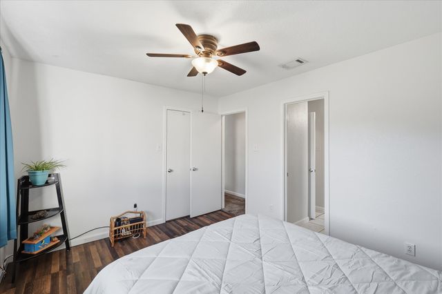 102 Gray Oak Court, Euless, TX 76039