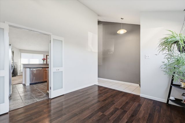 102 Gray Oak Court, Euless, TX 76039