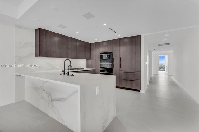1116 N Ocean Boulevard 1106, Pompano Beach, FL 33062