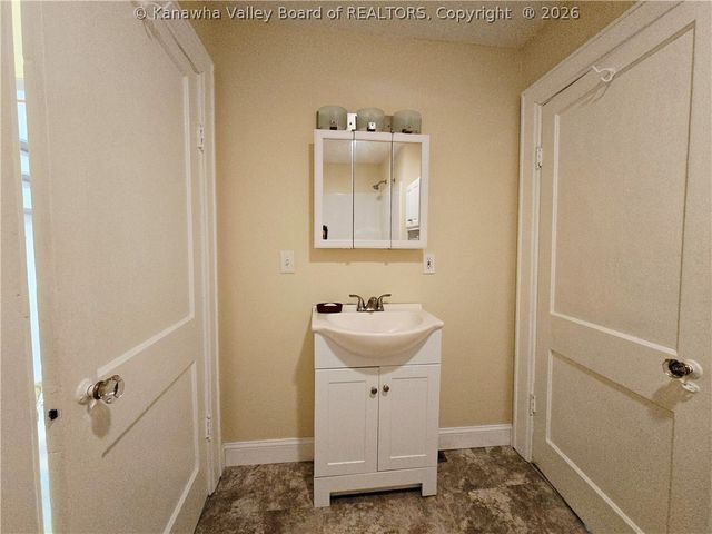 1417 Bigley Avenue, Charleston, WV 25302