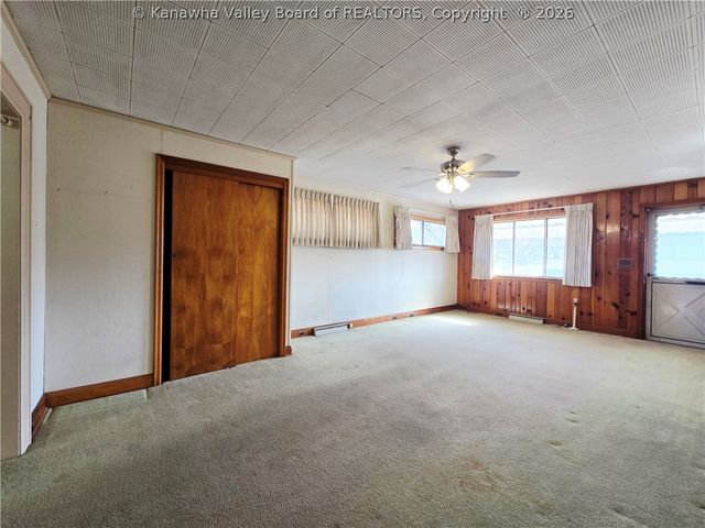 1417 Bigley Avenue, Charleston, WV 25302