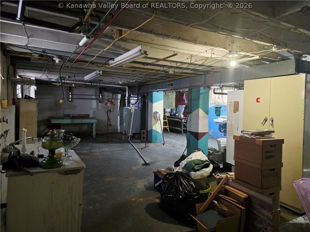 1417 Bigley Avenue, Charleston, WV 25302