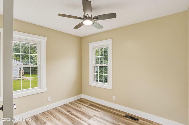 210 Montclair School Rd, Simpsonville, KY 40067