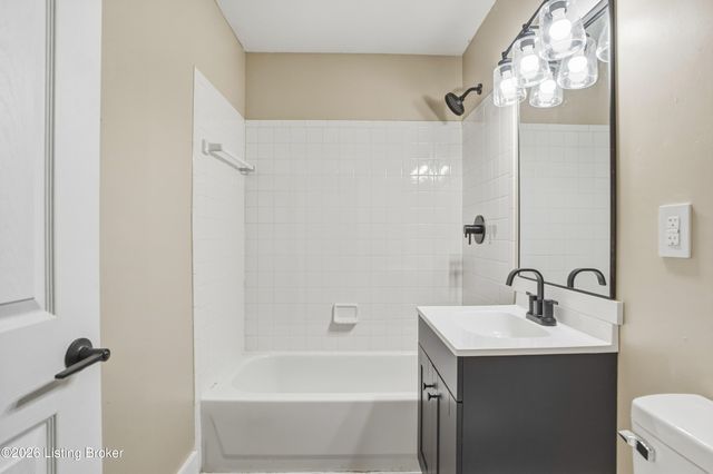 210 Montclair School Rd, Simpsonville, KY 40067