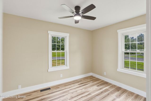 210 Montclair School Rd, Simpsonville, KY 40067