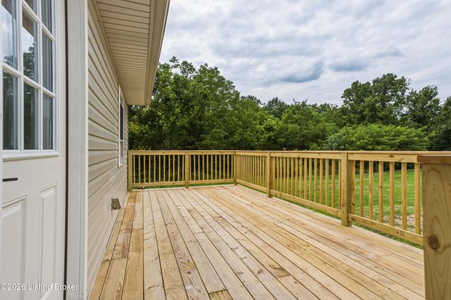 210 Montclair School Rd, Simpsonville, KY 40067