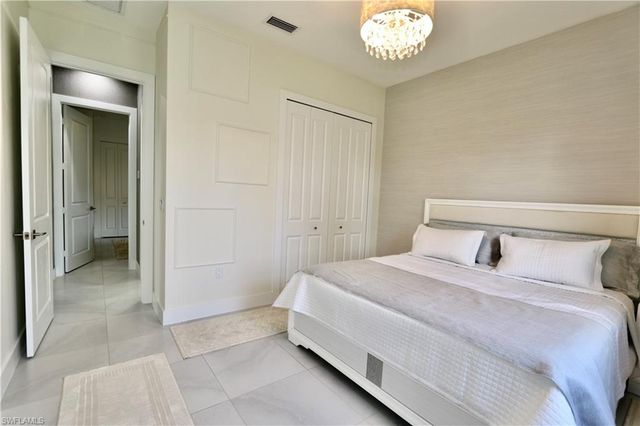 2017 47th AVE NE, Naples, FL 34120