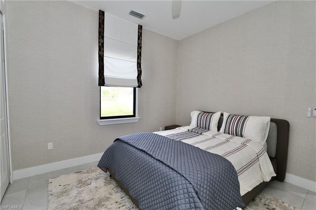 2017 47th AVE NE, Naples, FL 34120