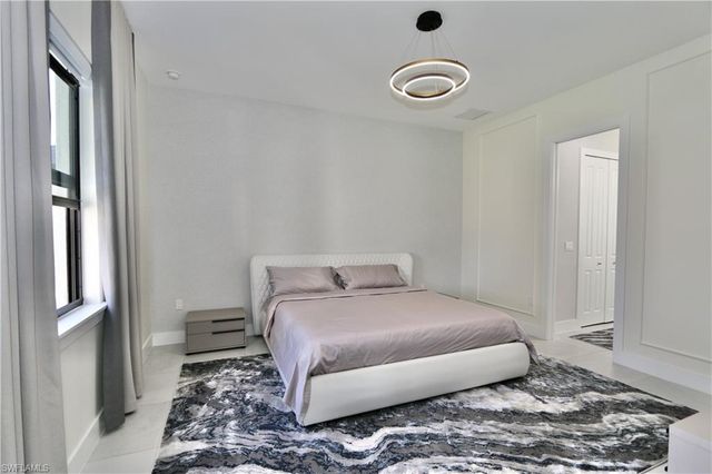 2017 47th AVE NE, Naples, FL 34120