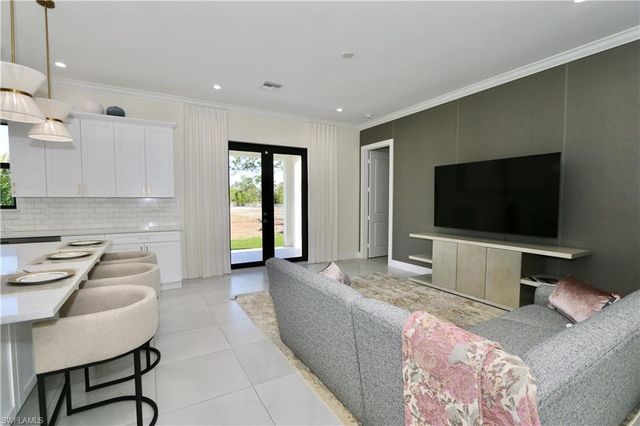 2017 47th AVE NE, Naples, FL 34120