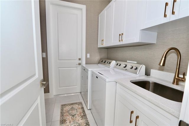 2017 47th AVE NE, Naples, FL 34120