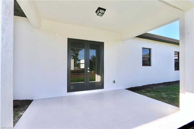 2017 47th AVE NE, Naples, FL 34120