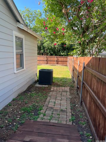 336 HARMON DR, San Antonio, TX 78209