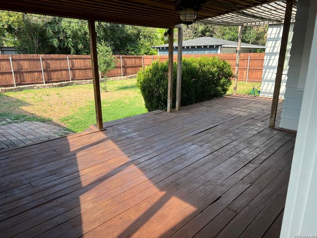 336 HARMON DR, San Antonio, TX 78209