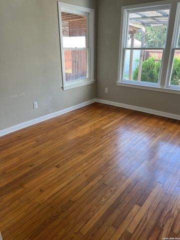 336 HARMON DR, San Antonio, TX 78209