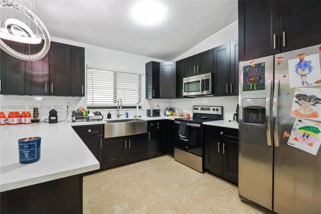 10940 SW 143rd Ct, Miami, FL 33186