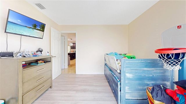 10940 SW 143rd Ct, Miami, FL 33186