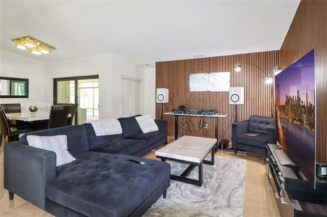 10940 SW 143rd Ct, Miami, FL 33186