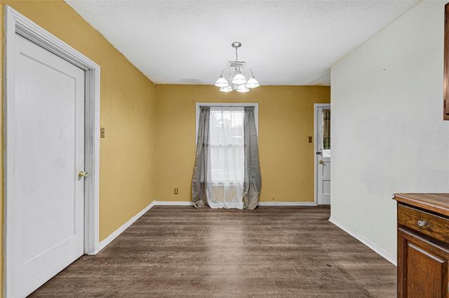 701 E Humble Street, Baytown, TX 77520