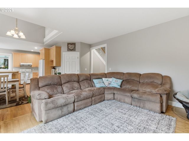 16096 Se FLAVEL Dr, Portland, OR 97236