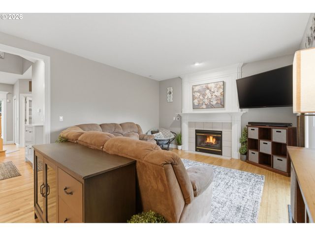 16096 Se FLAVEL Dr, Portland, OR 97236