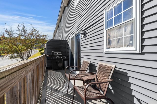 15 Mercury Ter 15, Haverhill, MA 01832