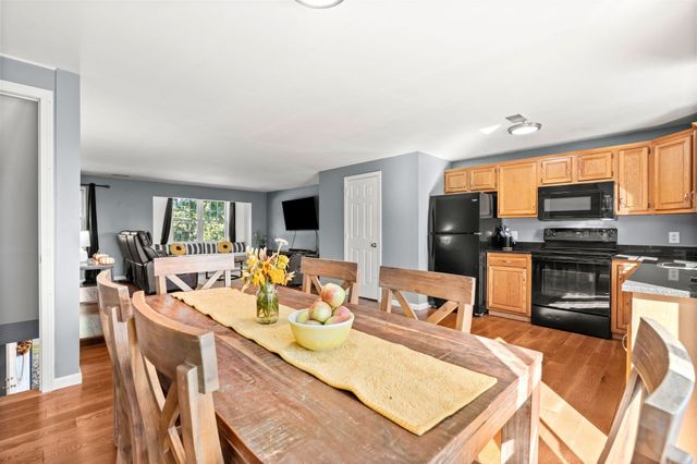15 Mercury Ter 15, Haverhill, MA 01832