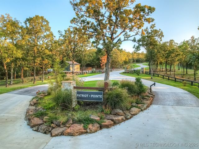 241 Patriot Pointe, Eufaula, OK 74432