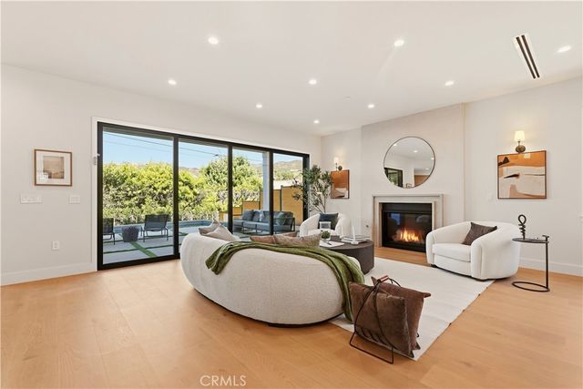 707 Wildomar Street, Pacific Palisades, CA 90272