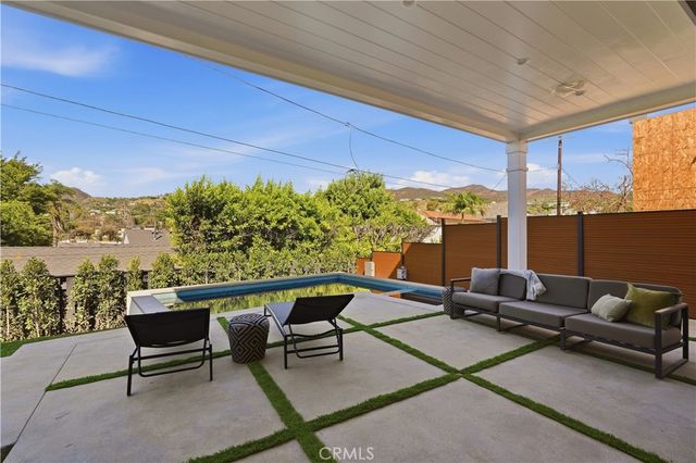 707 Wildomar Street, Pacific Palisades, CA 90272