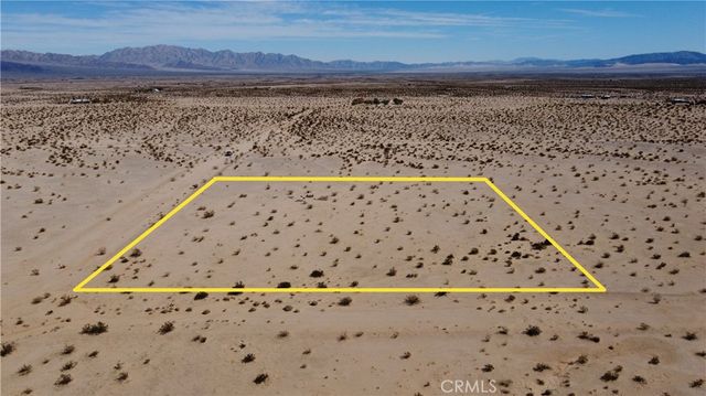 6 Topaz Avenue, 29 Palms, CA 92277