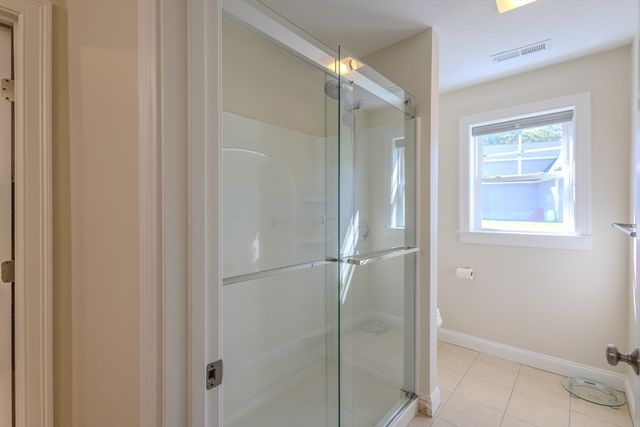 26 Iris Ln, Bellingham, MA 02019