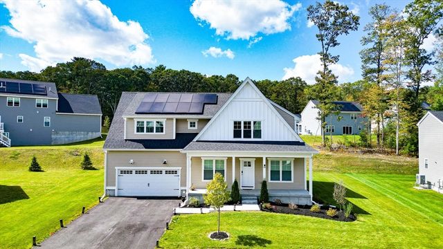 26 Iris Ln, Bellingham, MA 02019