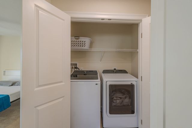 26 Iris Ln, Bellingham, MA 02019