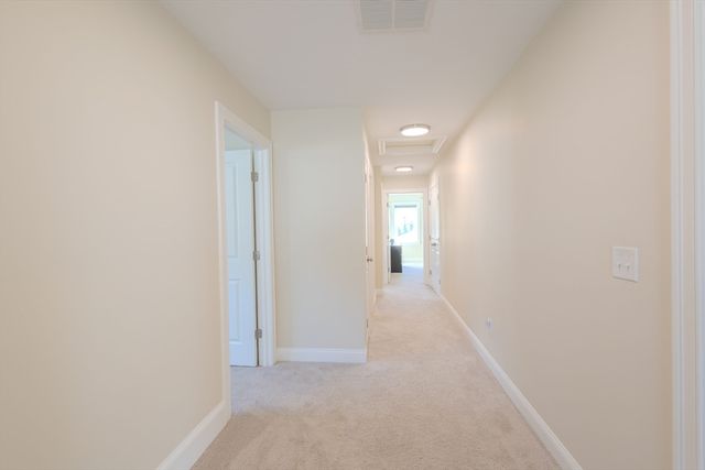 26 Iris Ln, Bellingham, MA 02019