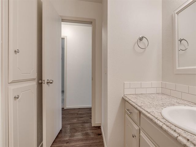 9025 N Rockwell Drive, Oklahoma City, OK 73132