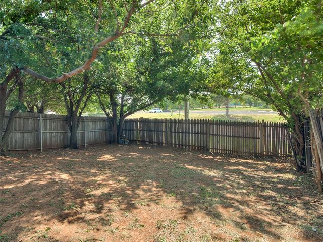 9025 N Rockwell Drive, Oklahoma City, OK 73132