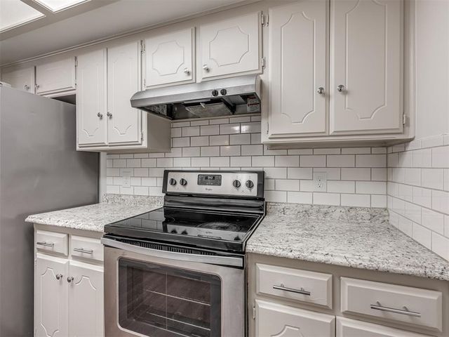 9025 N Rockwell Drive, Oklahoma City, OK 73132