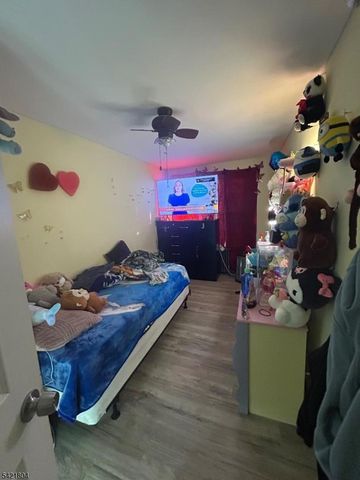 42 Whitewood Ave, North Plainfield Boro, NJ 07060