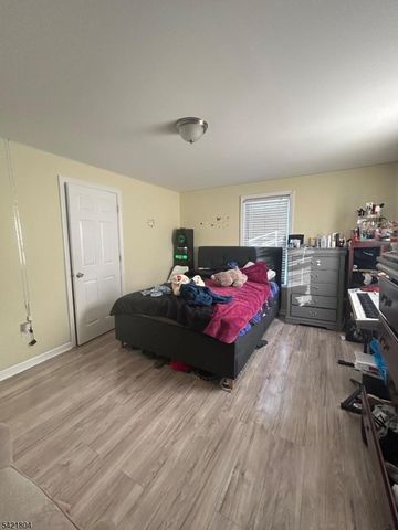 42 Whitewood Ave, North Plainfield Boro, NJ 07060