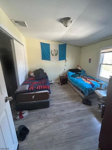 42 Whitewood Ave, North Plainfield Boro, NJ 07060