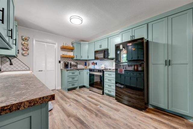 9958 Farm Road 79, Sumner, TX 75486