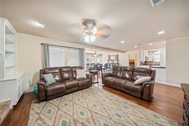 600 Hampton Hall Lane, Conroe, TX 77302