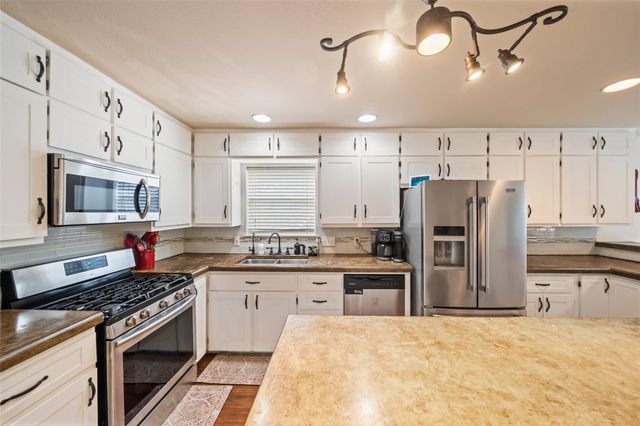 600 Hampton Hall Lane, Conroe, TX 77302