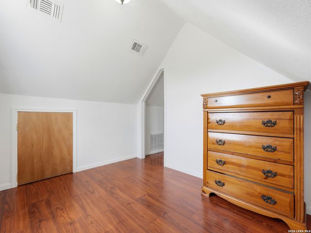 301 MADRONA LN, Bandera, TX 78003