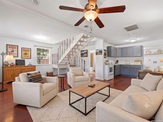 301 MADRONA LN, Bandera, TX 78003