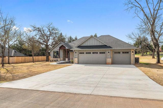 2411 Black Jack Way, Blanchard, OK 73010
