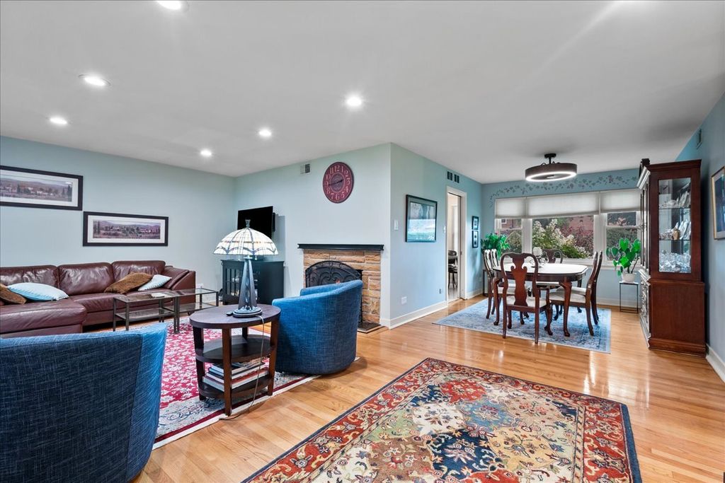 3805 W Jarlath Street, Lincolnwood, IL 60712 — photo 4