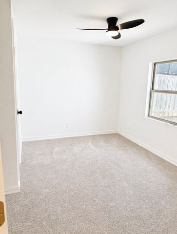 811 W Day Street, Denison, TX 75020